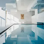 The Crystal Vaya Unique Solden