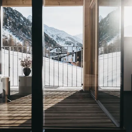 The Crystal Vaya Unique Sölden