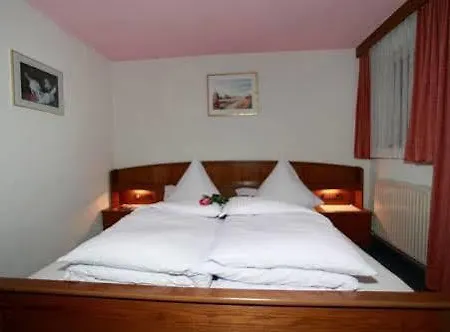 The Crystal Vaya Unique Solden