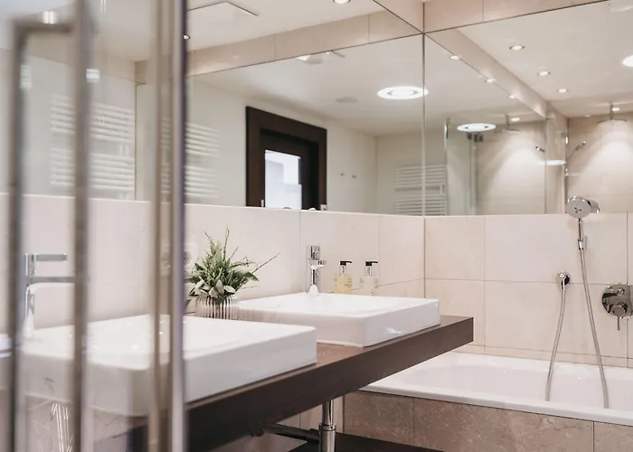 Hotell The Crystal Vaya Unique *